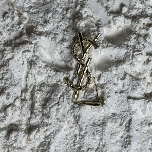 گل سینه ysl کوچیک